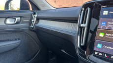 Volvo XC40 2.0 B4P Ultra Dark 5dr Auto Petrol Estate